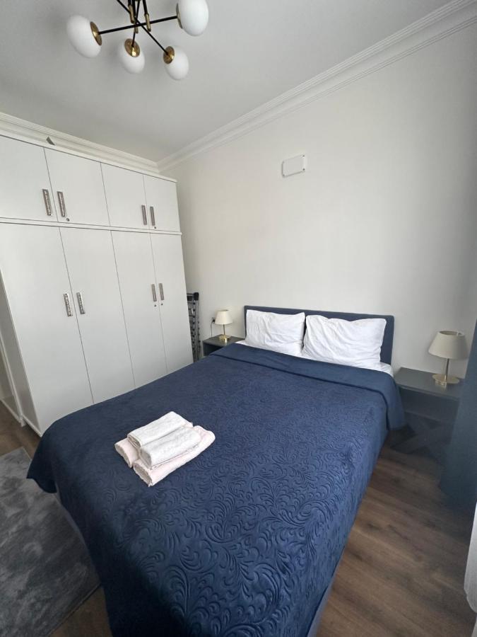 Center Of City In Besiktas 2 Plus 1 With 2 Bathroom And 3 Air Conditioner Istanbul Exterior foto